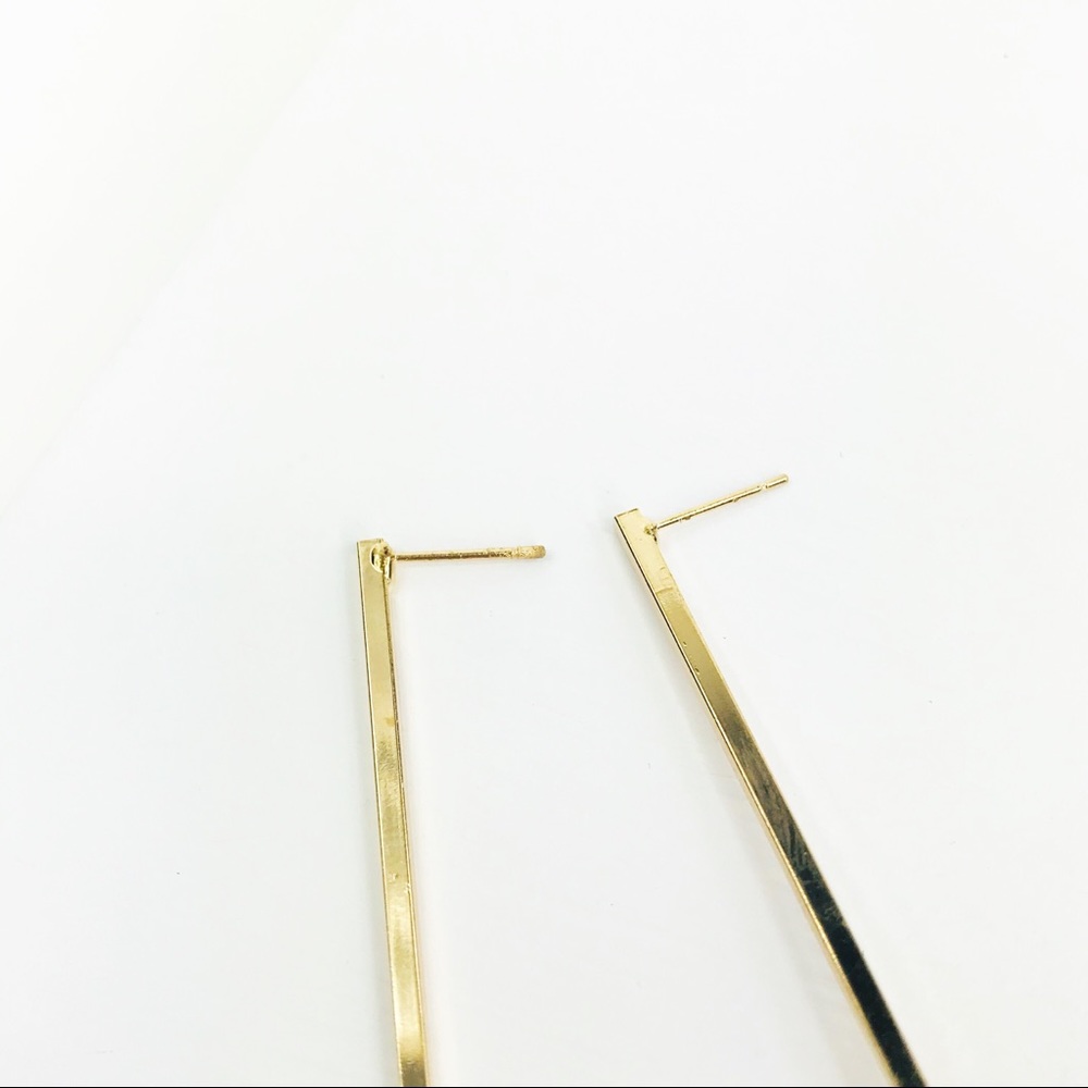 Gold "O" Drop Earring - Picture 4 of 5